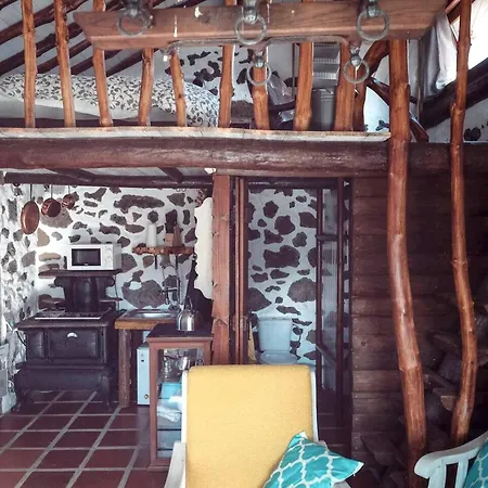 Adorable Near Da Vitoria With Fireplace 29 M²