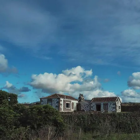 Adorable Near Da Vitoria With Fireplace 29 M² Praia da Vitória